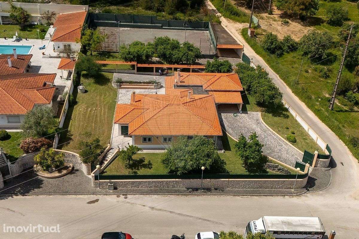 Moradia T4 para venda - Grande imagem: 3/48