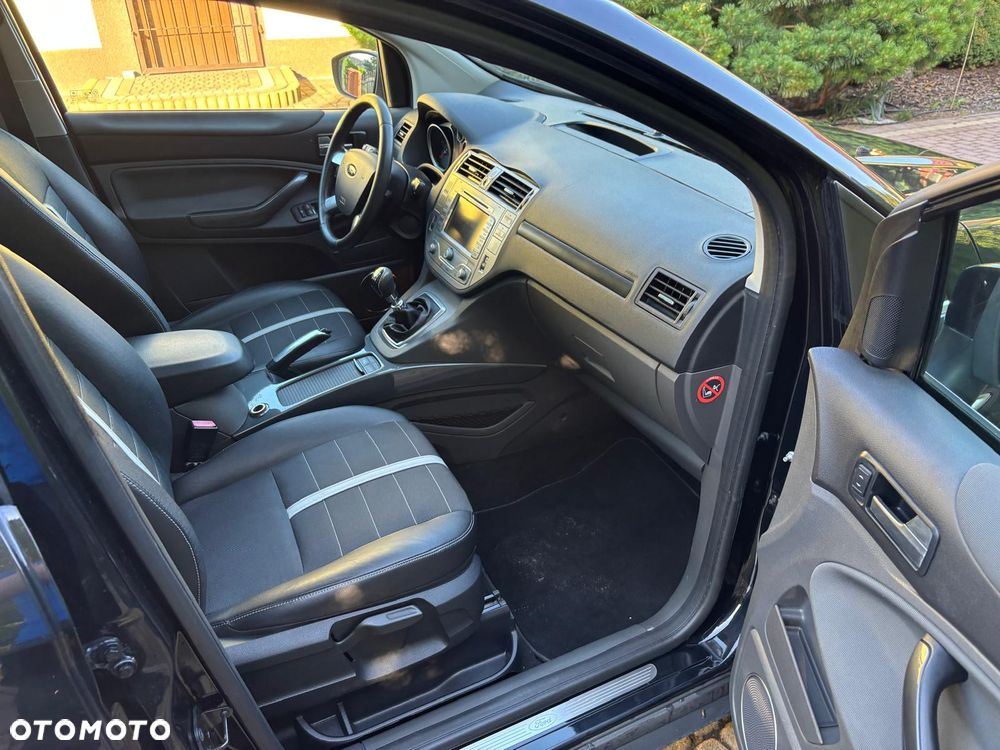 Ford Kuga 2.0 TDCi 4x4 Titanium - 11