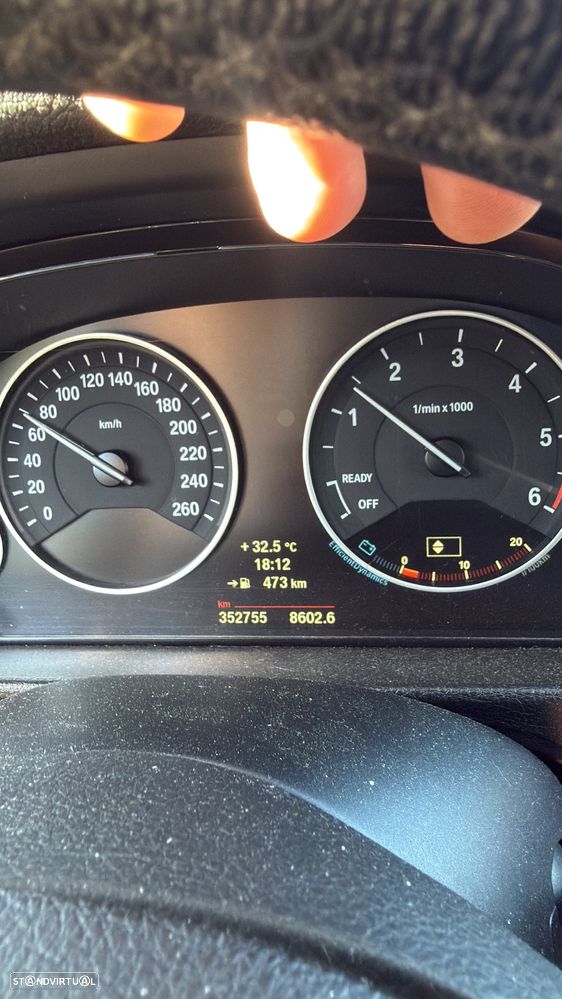 BMW 318 d Blue Performance Sport Line - 4
