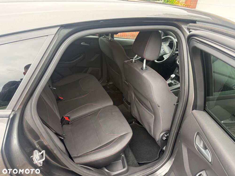 Ford Focus 1.5 EcoBoost ST-Line - 11