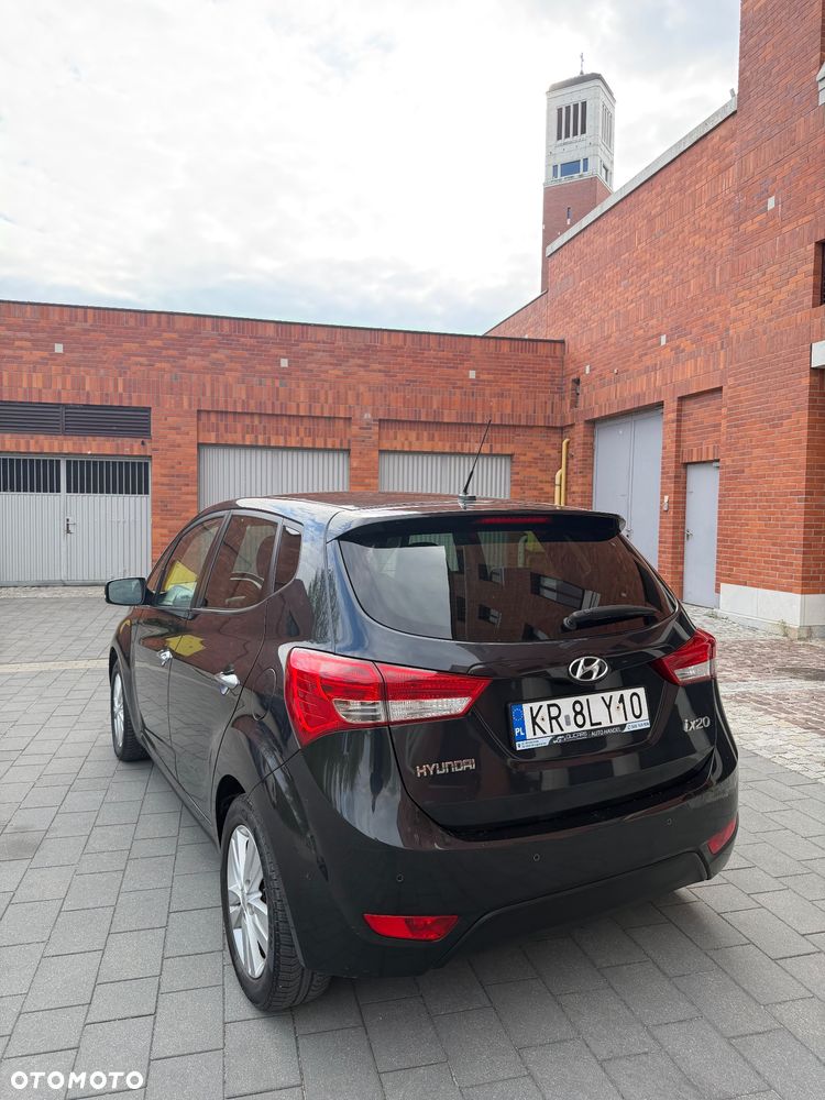 Hyundai ix20 1.4 Classic + - 24