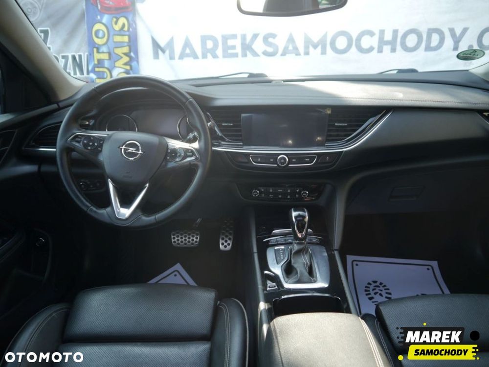Opel Insignia - 18