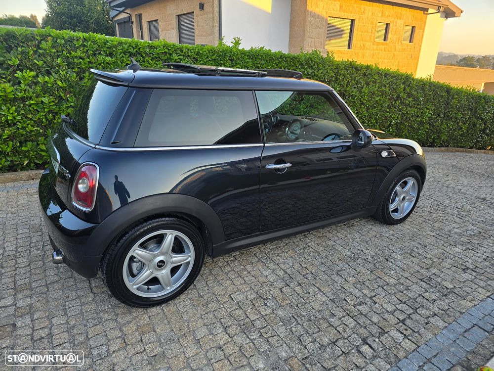 MINI 3 Portas Cooper D - 22