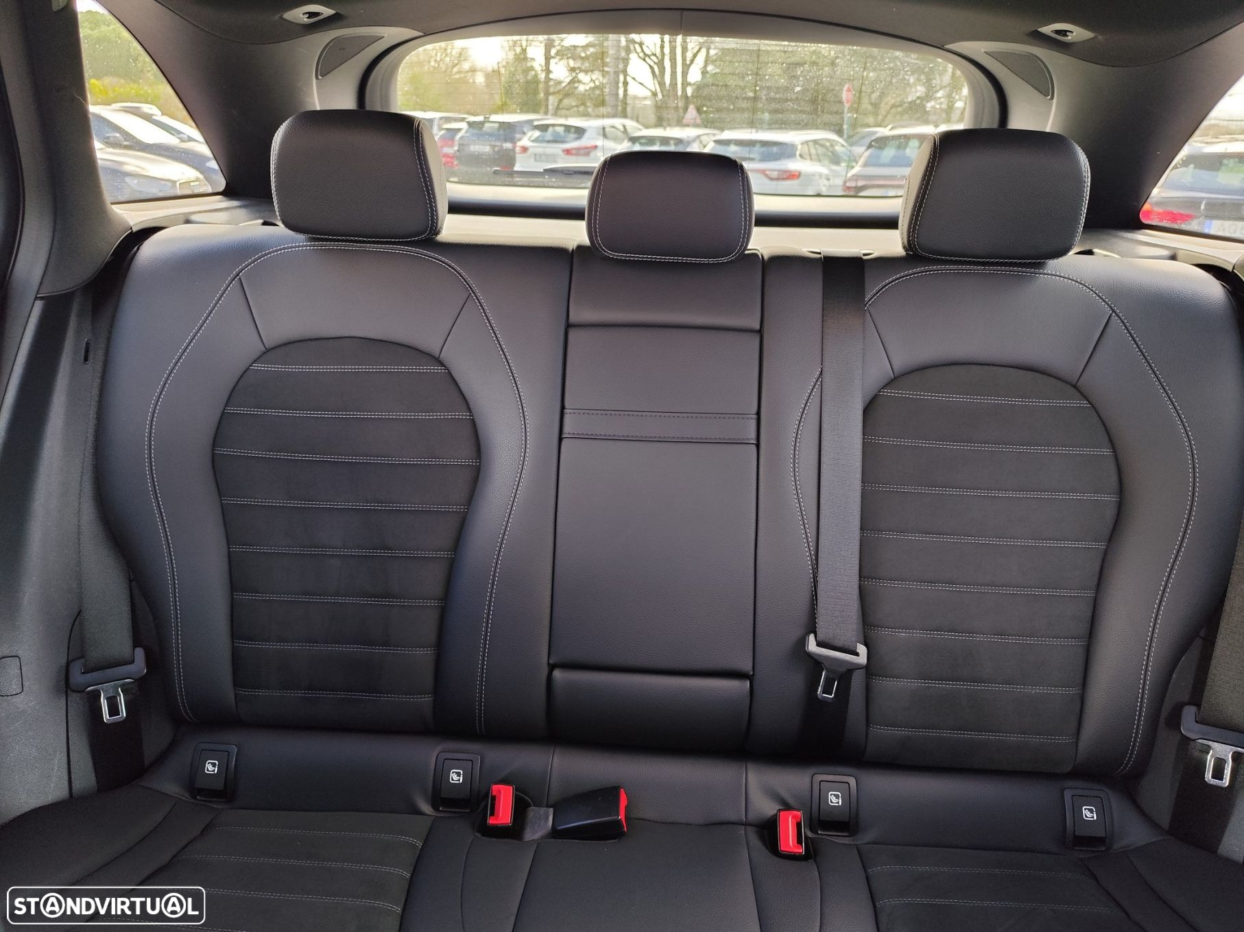 Mercedes-Benz GLC 300 de 4Matic 9G-TRONIC AMG Line - 49