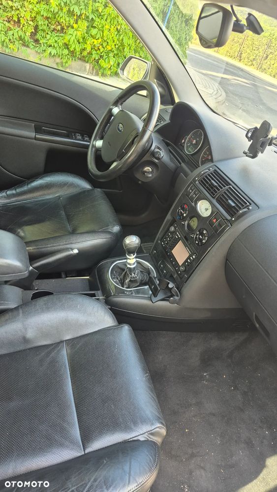 Ford Mondeo 2.0 TDCi Ghia X - 9