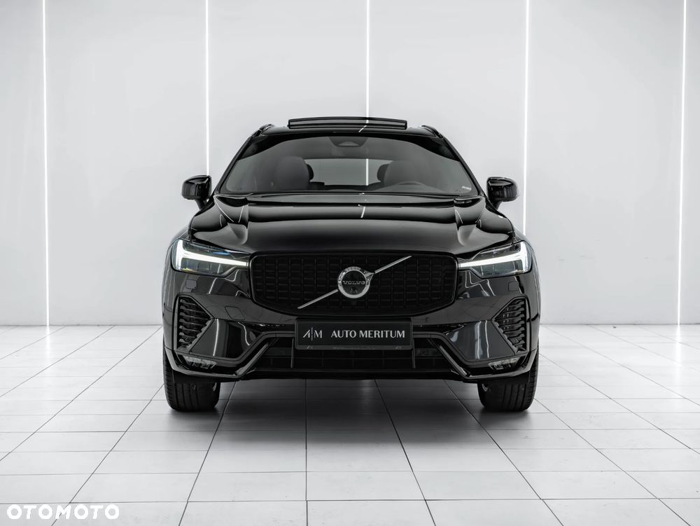 Volvo XC 60 B4 D AWD Plus Dark - 5