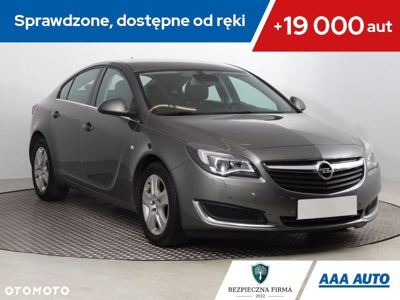 Opel Insignia - 1