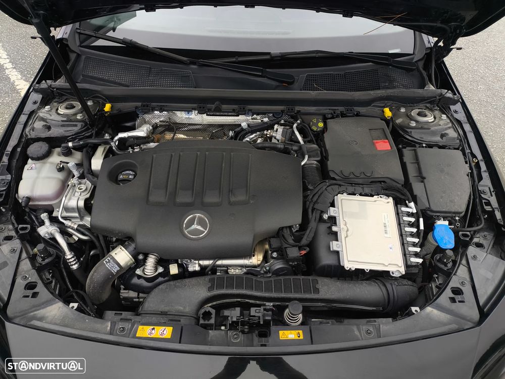 Mercedes-Benz CLA 180 d Shooting Brake AMG Line Aut. - 33