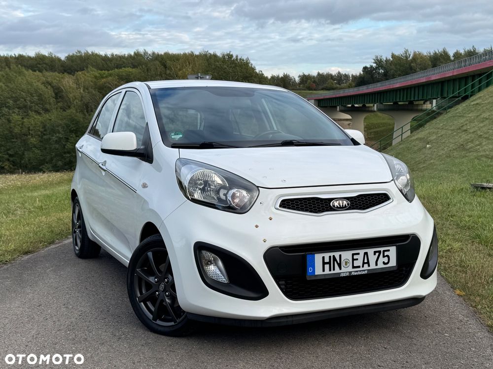 Kia Picanto 1.0 Fifa World Cup Edition - 2