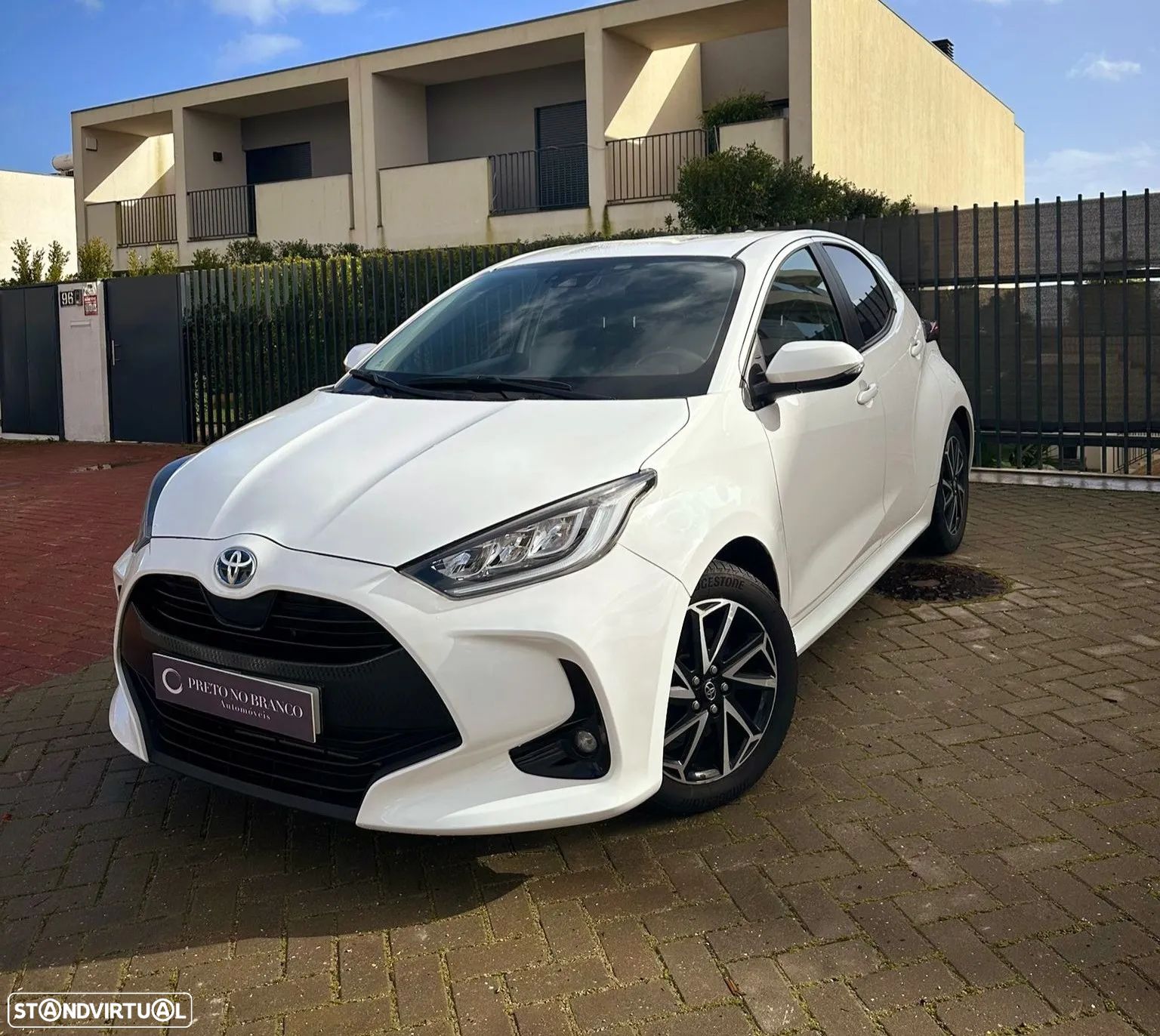 Toyota Yaris 1.5 HDF Comfort Plus - 1