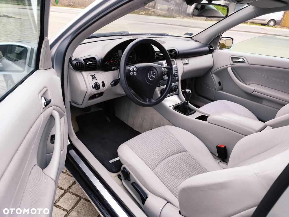Mercedes-Benz Klasa C - 12