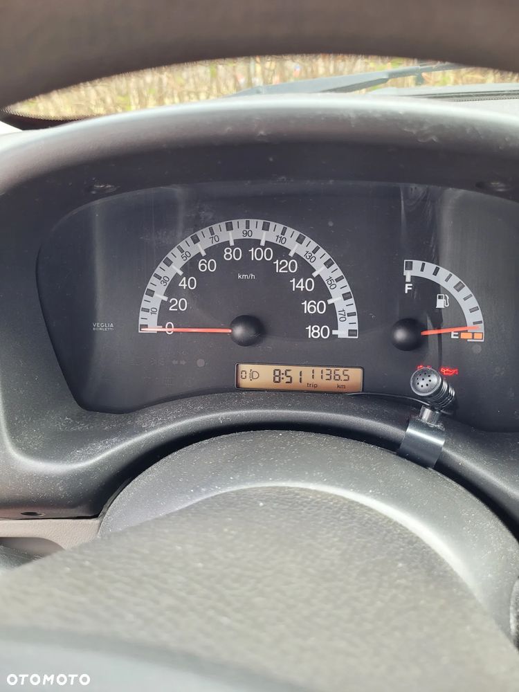 Fiat Punto 1.2 8V - 5