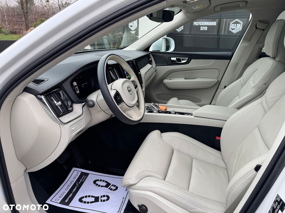 Volvo XC 60 T8 Plug-In Hybrid AWD Inscription - 10