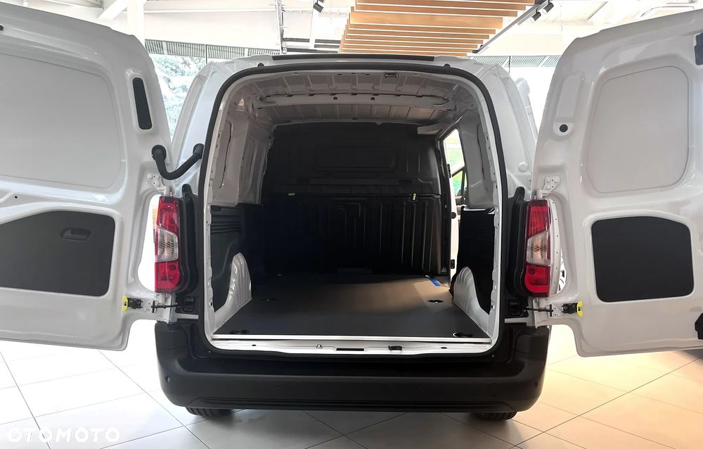 Toyota Proace City - 24