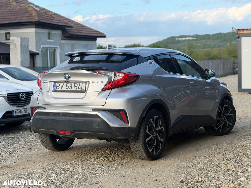 Toyota C-HR Lounge - 4