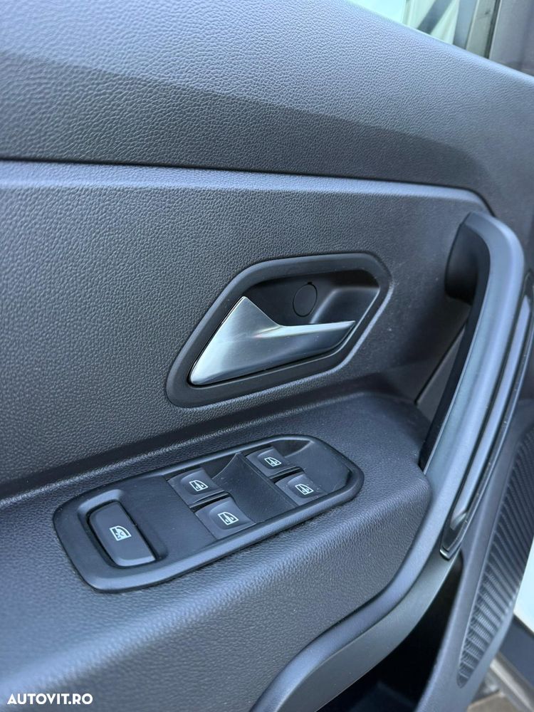 Dacia Duster ECO-G 100 Prestige - 12