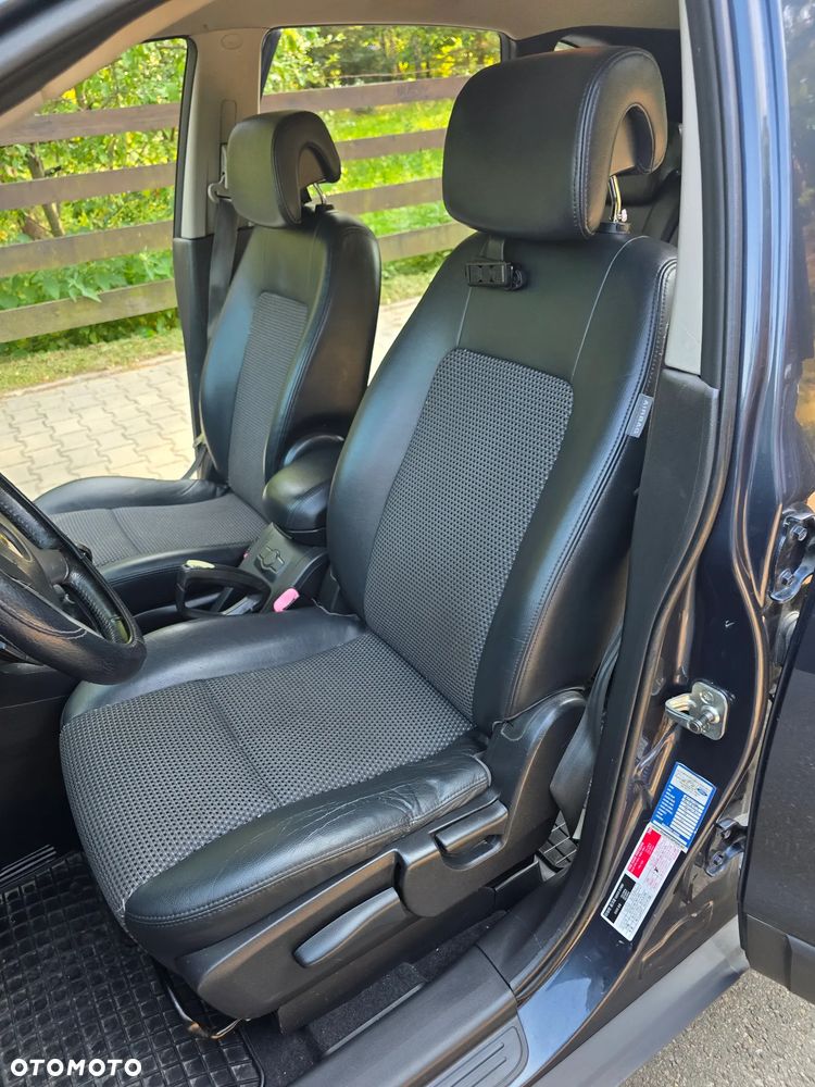 Chevrolet Captiva 2.4 4WD 7 Sitzer LT - 21