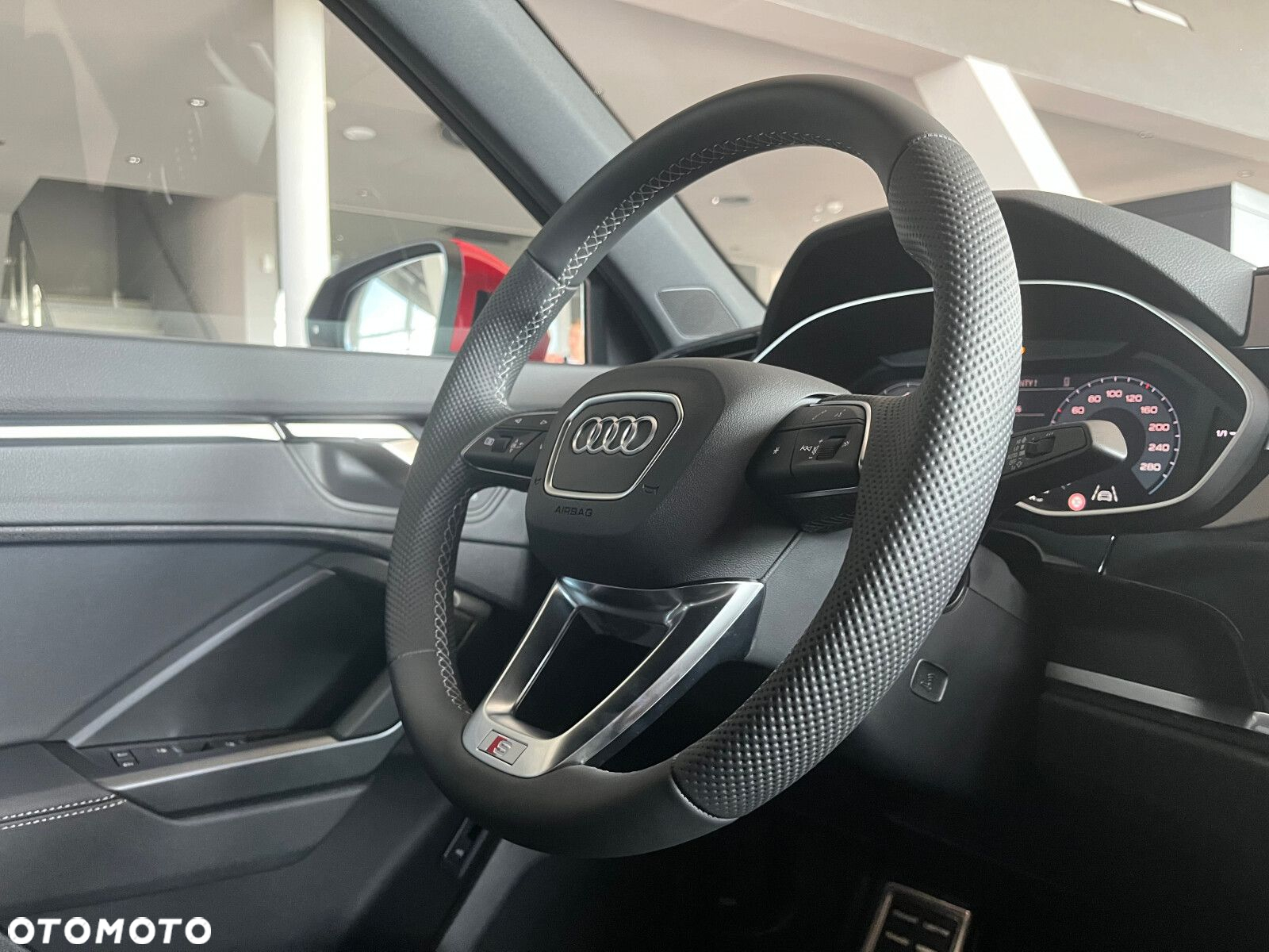 Audi Q3 Sportback - 12