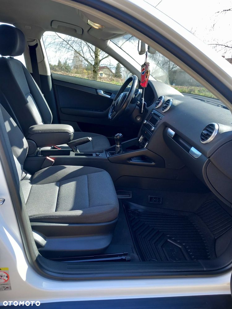 Audi A3 Sportback - 4