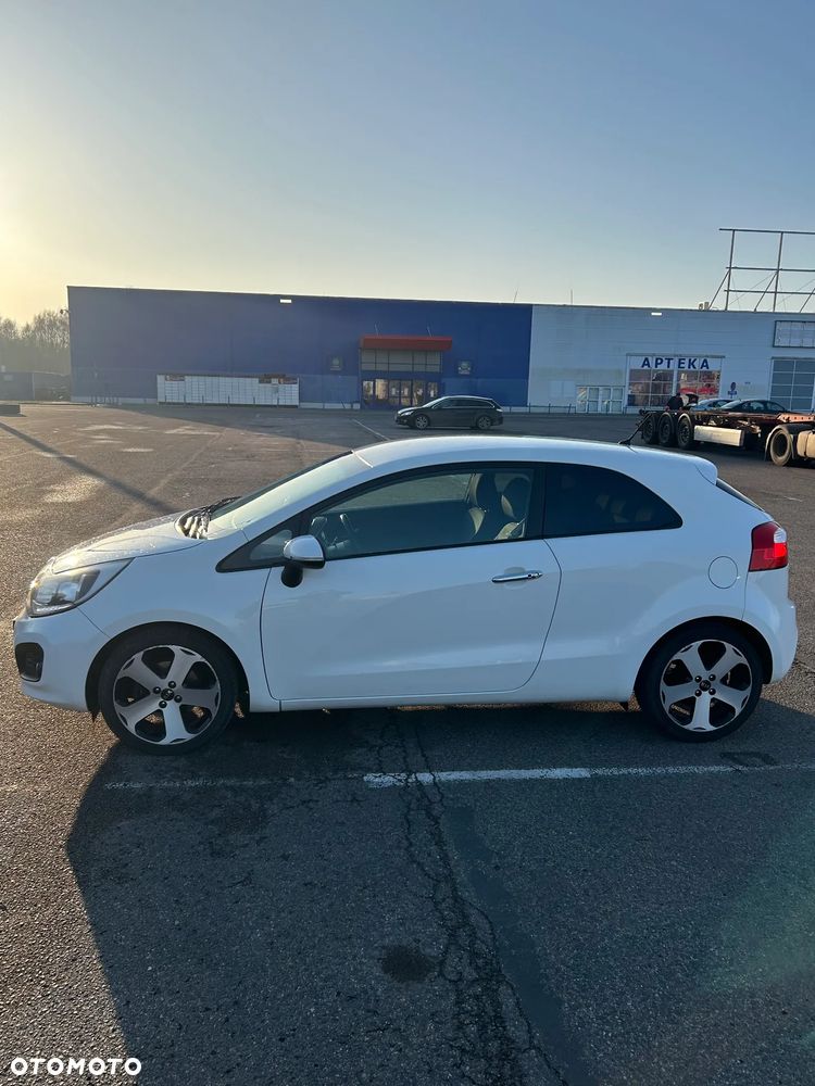 Kia Rio - 2