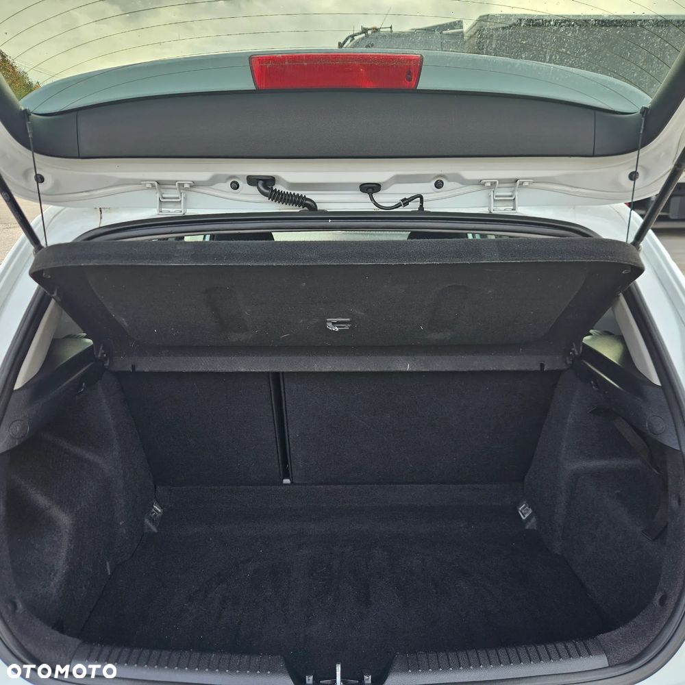 Kia Ceed - 13