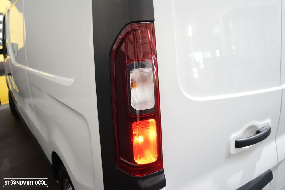 Renault Trafic 1.6 dCi L2H1 1.2T - 11