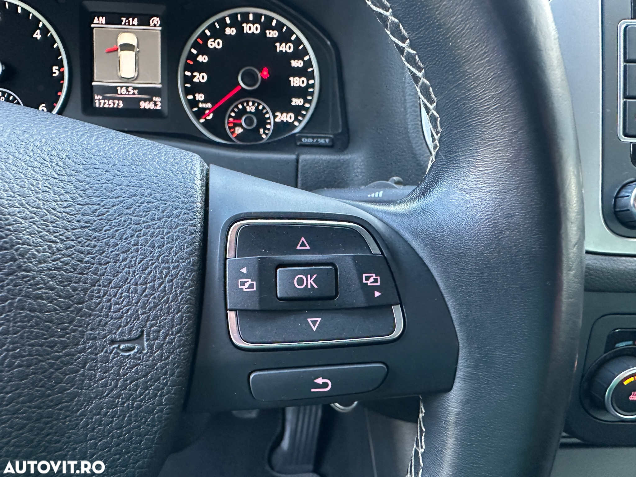 Volkswagen Tiguan 2.0 TDI DPF BlueMotion Technology Cup Sport & Style - 22