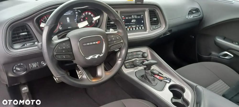 Dodge Challenger 5.7 R/T - 20