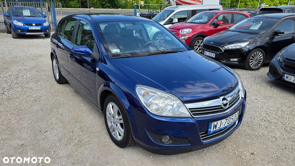 Opel Astra 1.6 T Cosmo - 2
