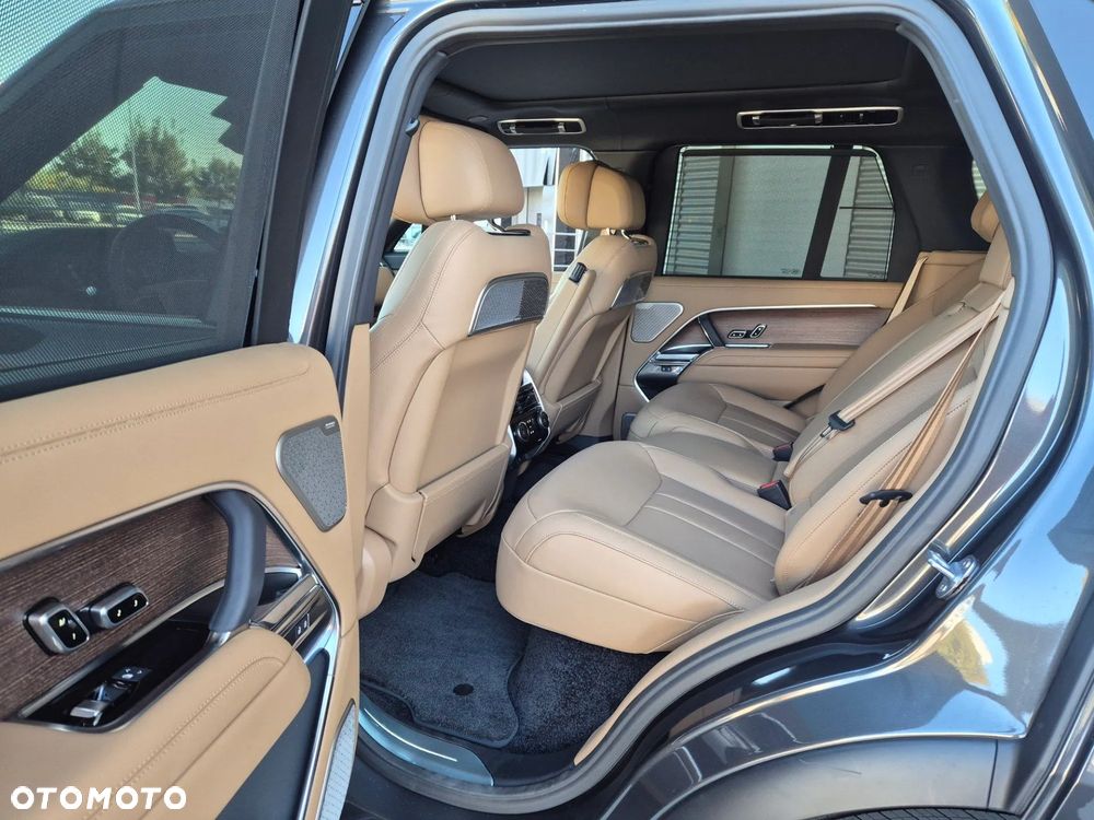 Land Rover Range Rover 3.0 P460e PHEV Autobiography - 16