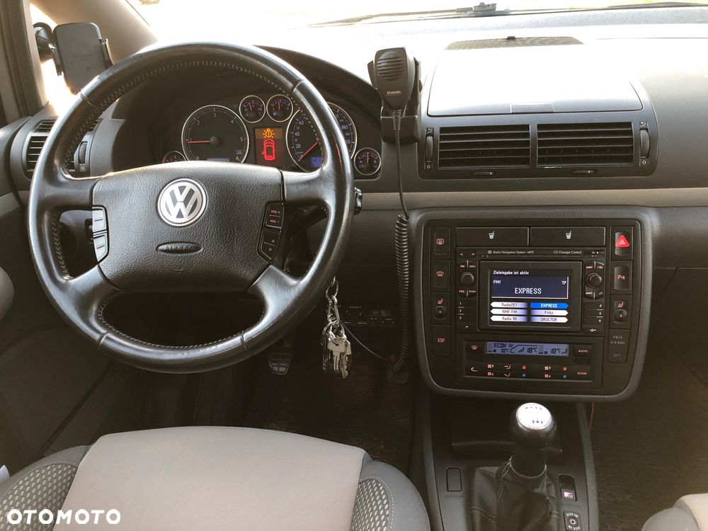 Volkswagen Sharan 2.0 TDI DPF Exclusive Edition - 17