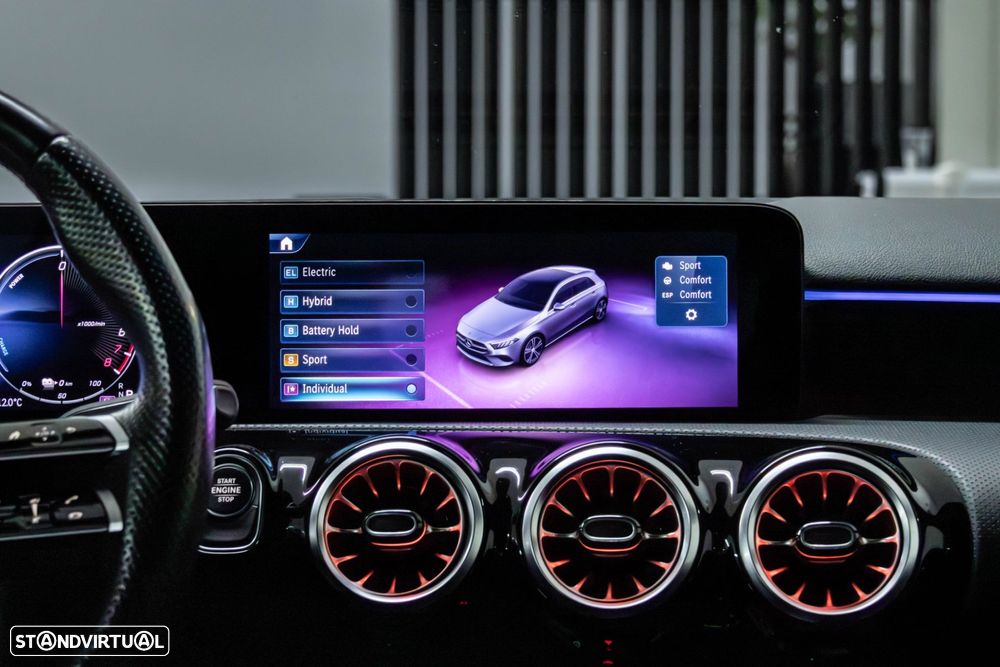 Mercedes-Benz A 250 e AMG Line - 36