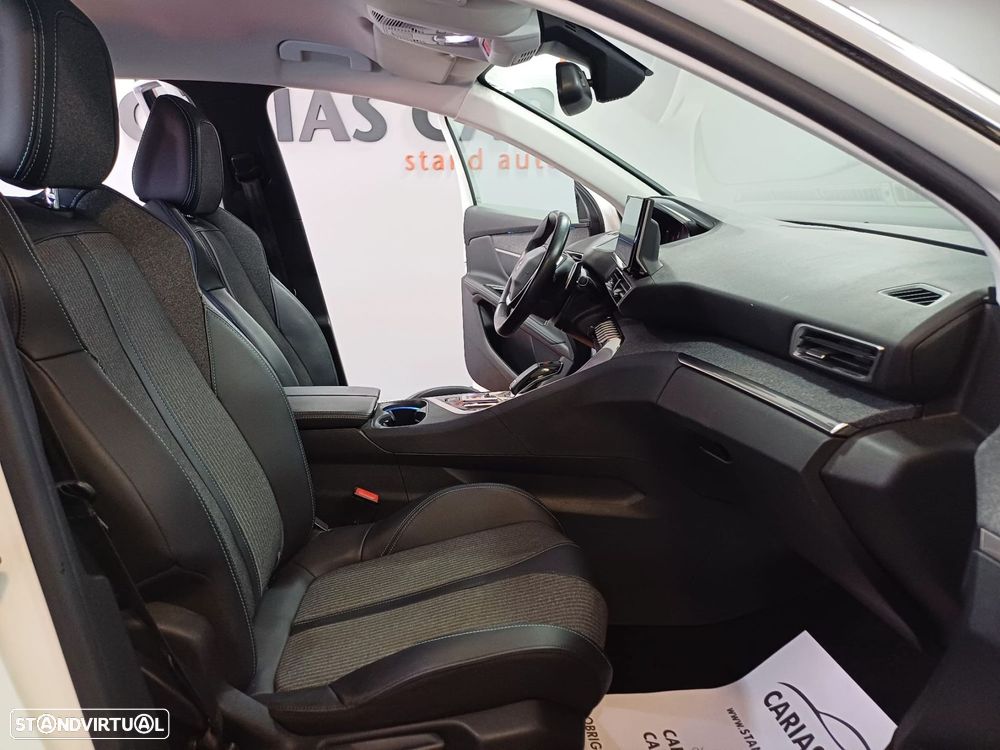 Peugeot 3008 1.5 BlueHDi Allure EAT8 - 11