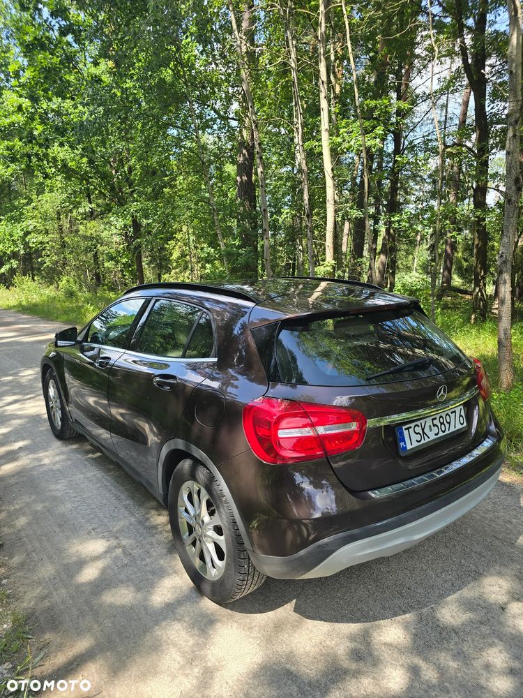 Mercedes-Benz GLA 200 (CDI) d - 11