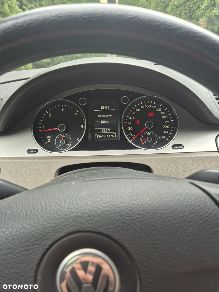 Volkswagen Passat 2.0 TDI DPF Comfortline - 6