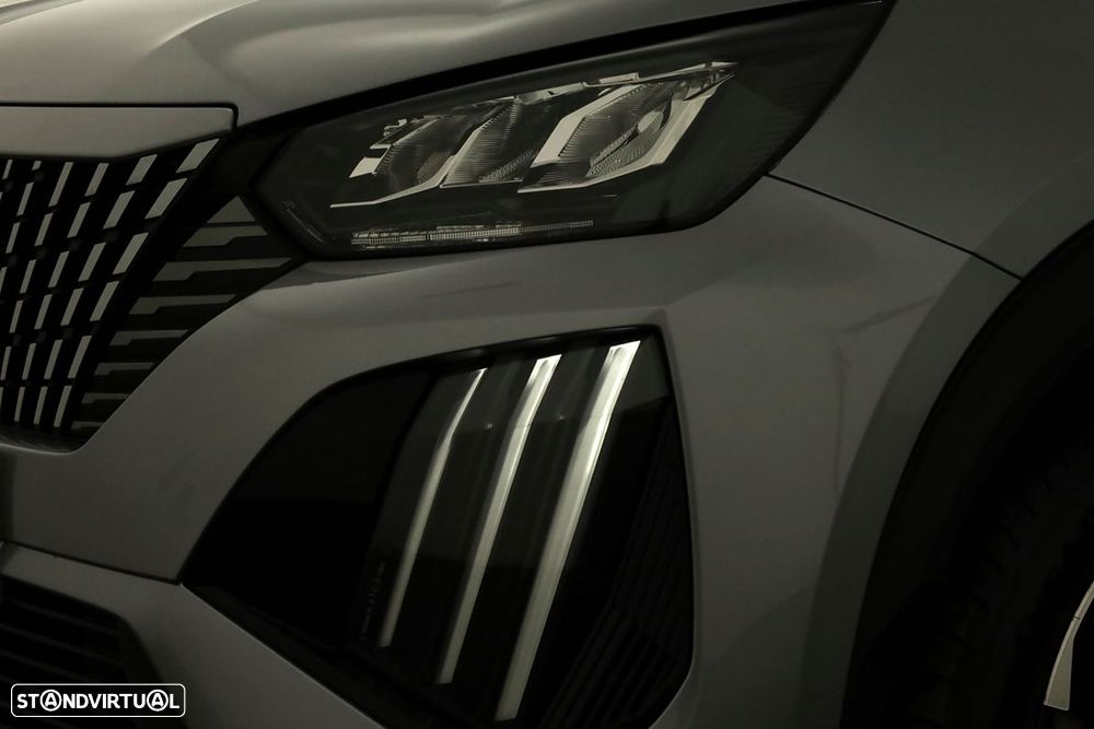 Peugeot 2008 1.2 PureTech Allure - 6