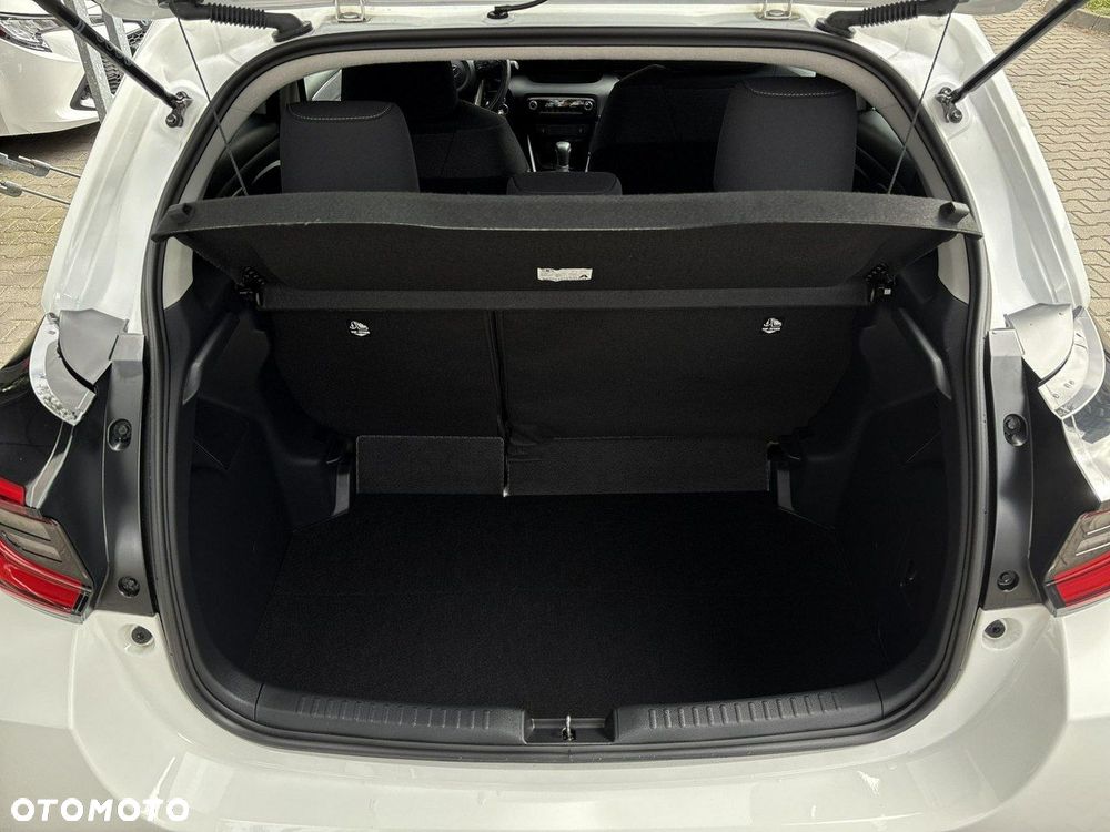Toyota Yaris - 11