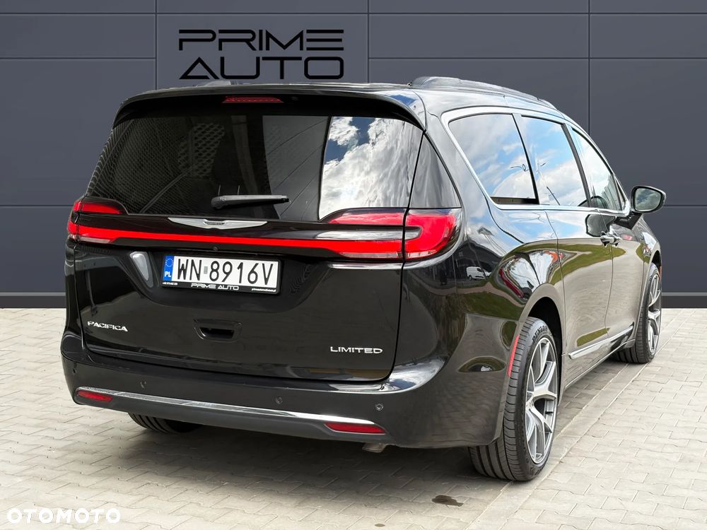 Chrysler Pacifica - 8