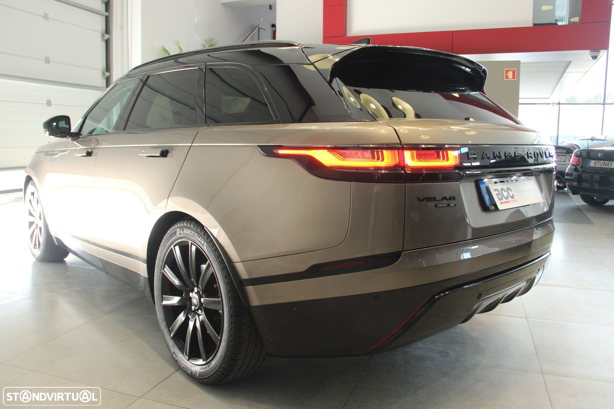 Land Rover Range Rover Velar 2.0 D R-Dynamic - 7