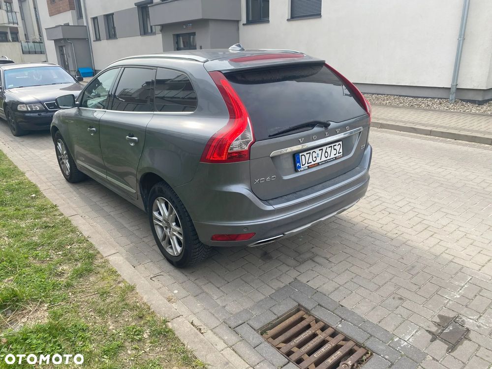 Volvo XC 60 - 4