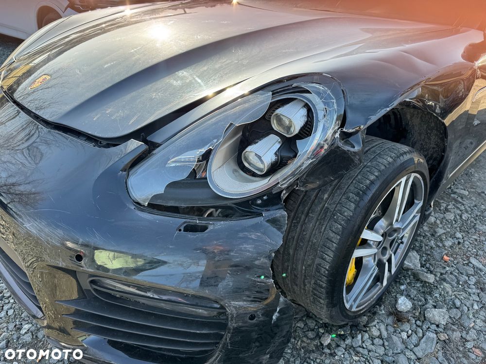 Porsche Panamera GTS - 28