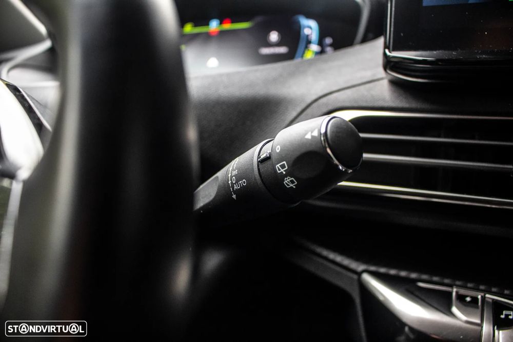 Peugeot 3008 1.6 Hybrid Allure e-EAT8 - 17