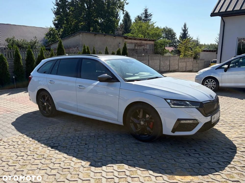 Skoda Octavia 2.0 TDI DSG RS Plus - 6