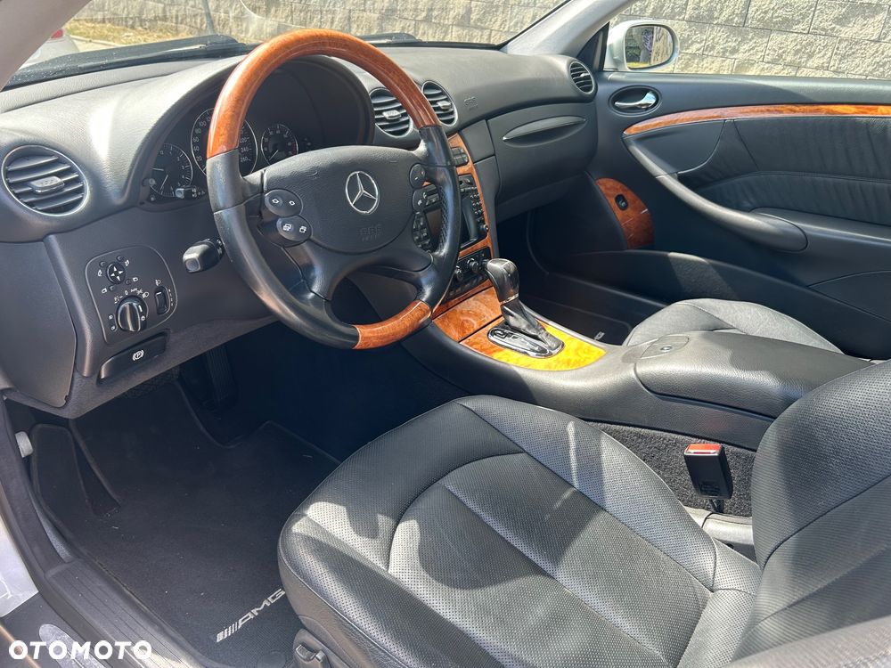 Mercedes-Benz CLK - 10
