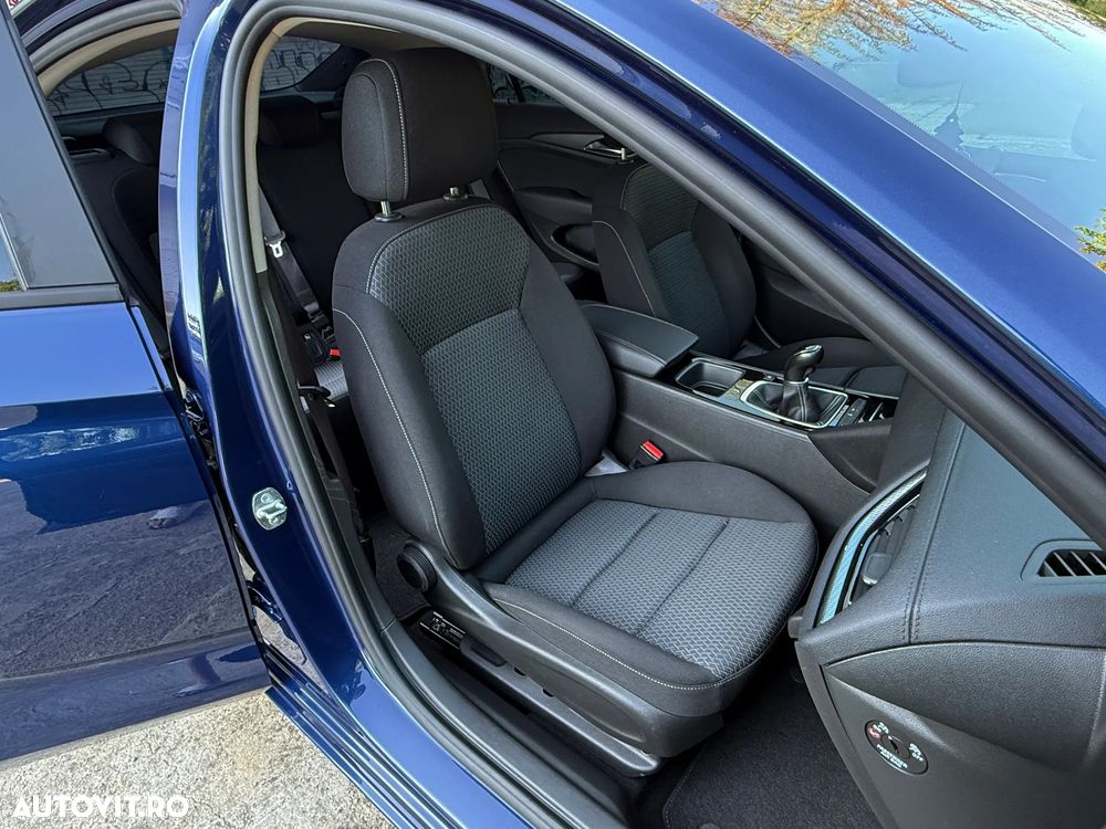 Opel Insignia 1.5 Business Edition - 8