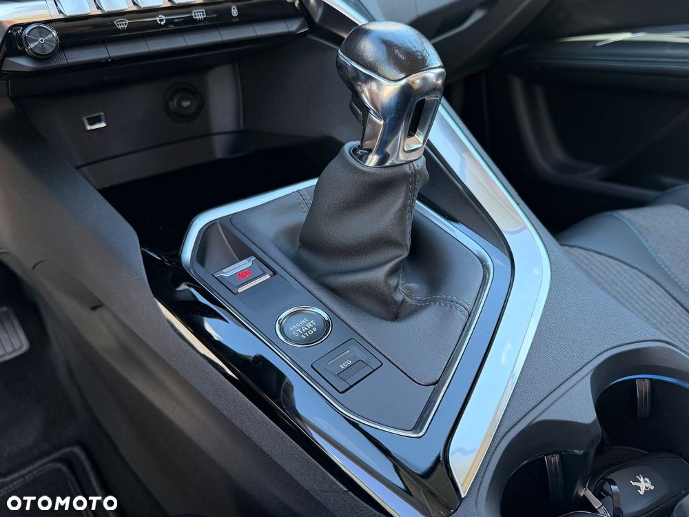 Peugeot 3008 1.5 BlueHDi Allure S&S - 29