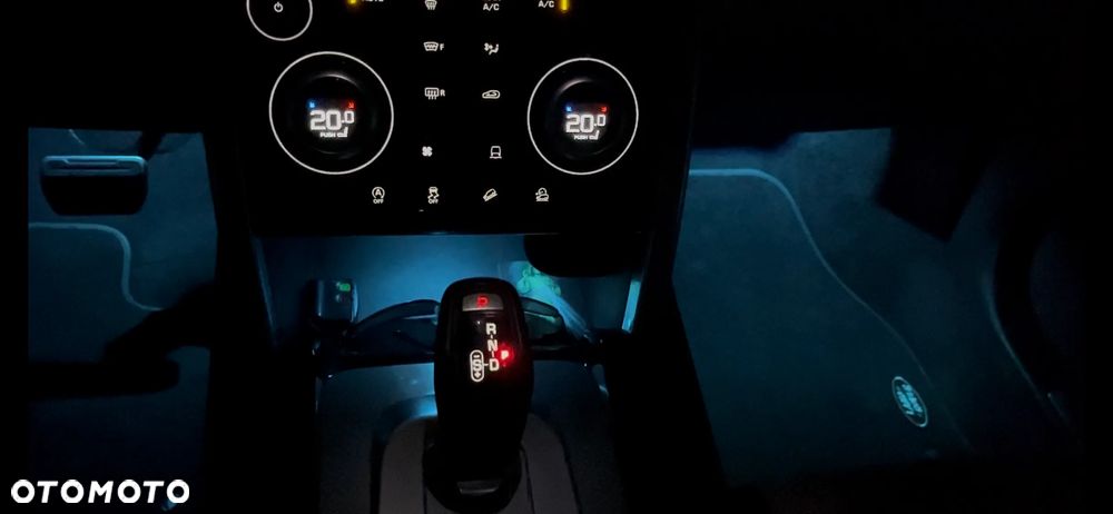 Land Rover Discovery Sport 2.0 D165 mHEV Dynamic SE - 26