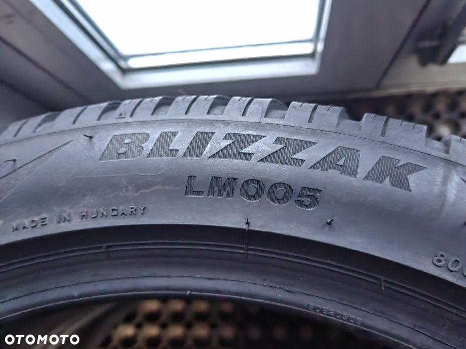 225/45R19 96V Bridgestone Blizzak LM005 para zima PZ52 - 5