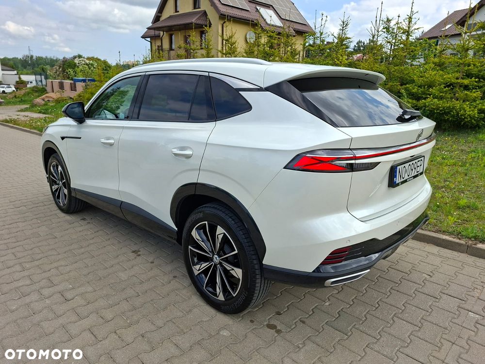 MG HS 1.5 T-GDI Excite DCT - 4