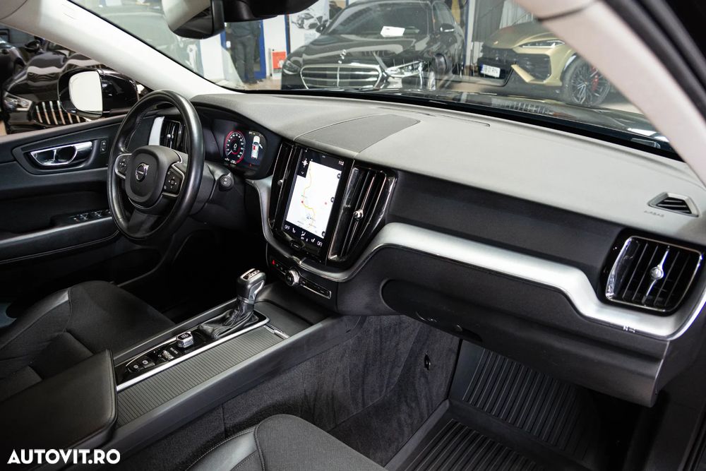 Volvo XC 60 D4 AWD Momentum - 30